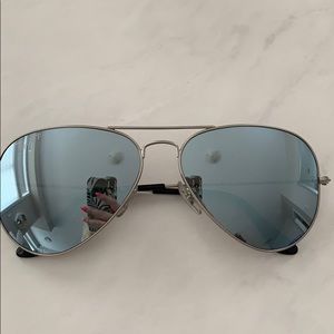 Silver mirror RayBans